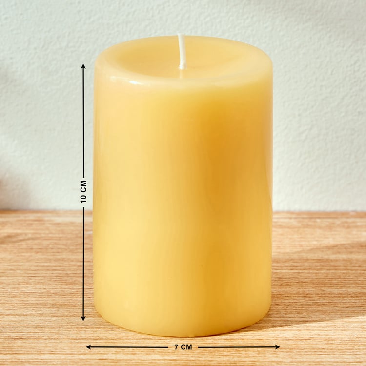 Colour Refresh Lemon Grass Scented Pillar Candle